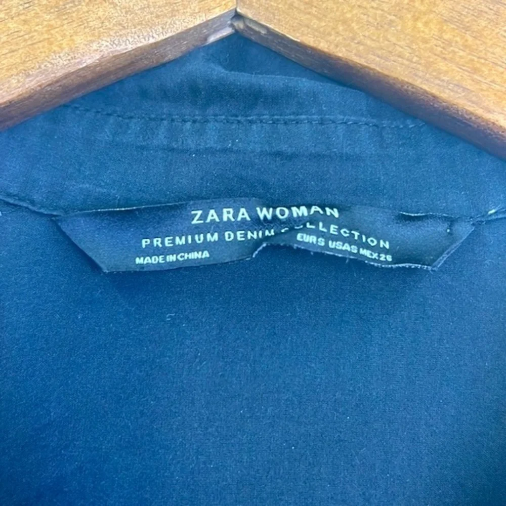Zara - Premium Denim Collection Black Embroidered Floral Button Down Size S